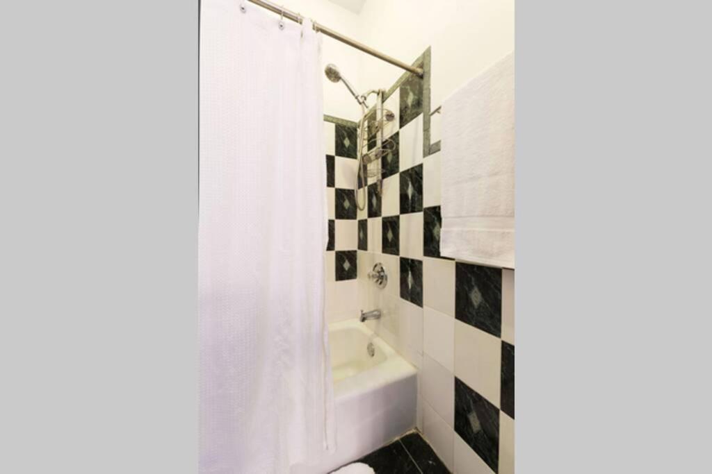 4 Bedroom Nyc Apartment نيو يورك المظهر الخارجي الصورة